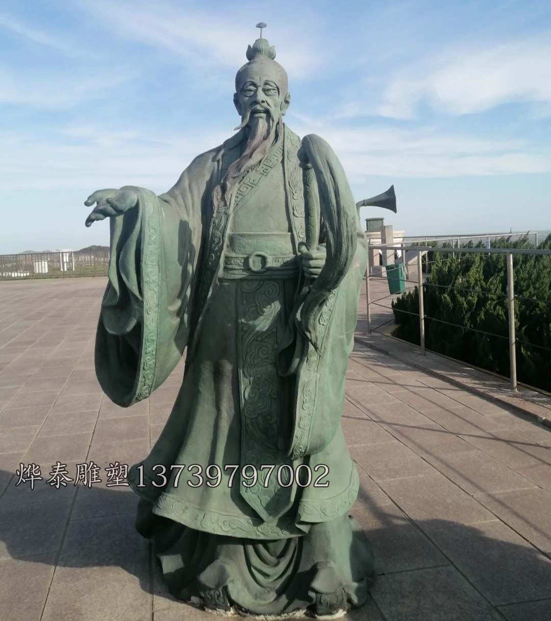 古代大型铜雕人物雕塑造型独特