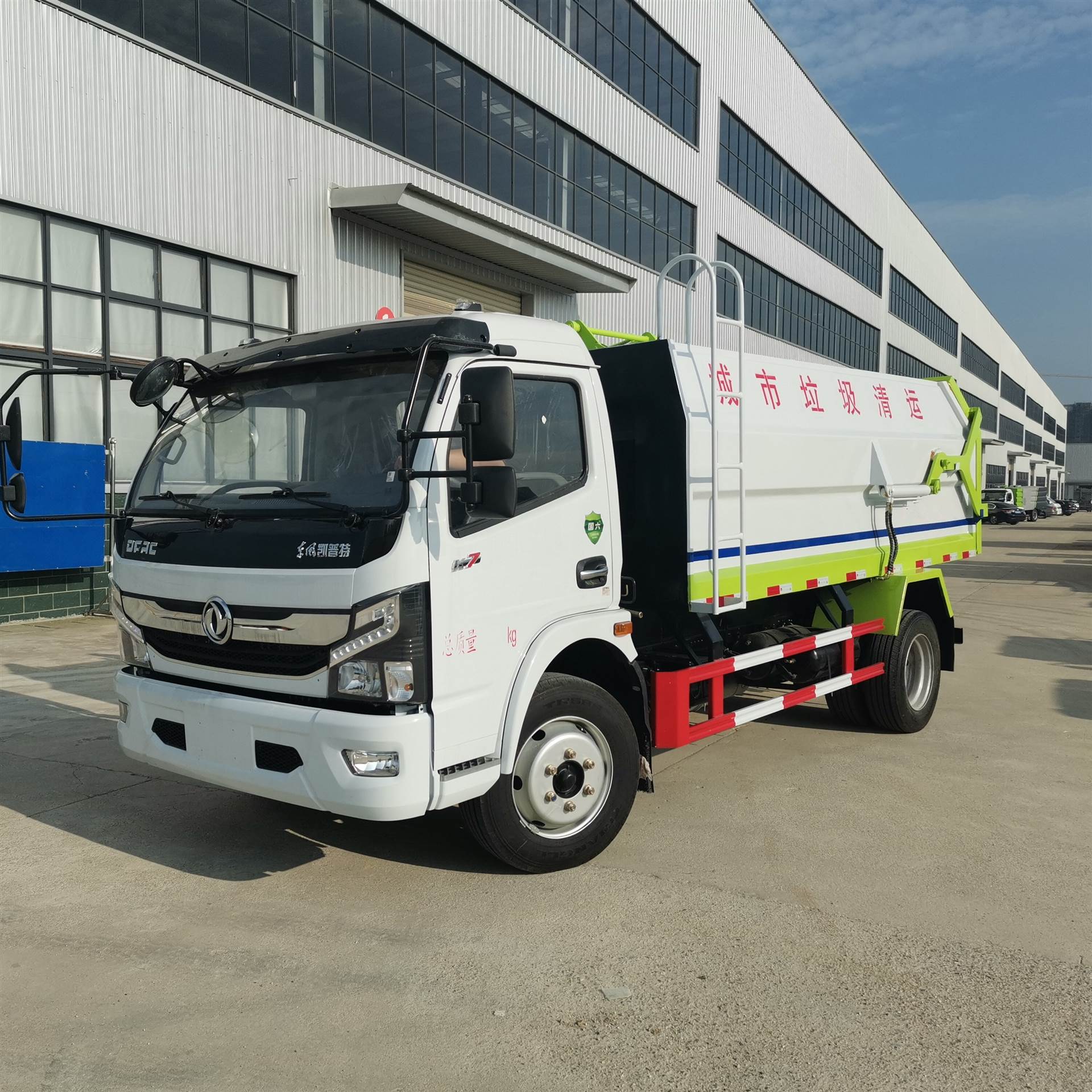 东风10方挂桶垃圾车自装卸垃圾车生产厂家