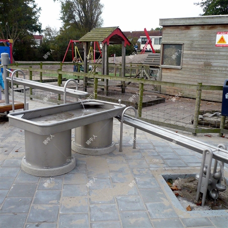 骑牛人景区园林戏水小品户外阿基米德取水器水景设施儿童玩水装置