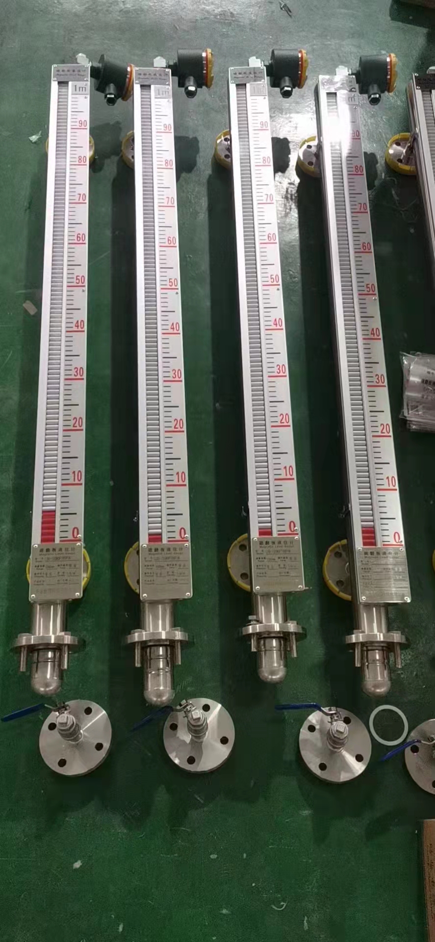 液氨罐用侧装磁翻板液位计带远传