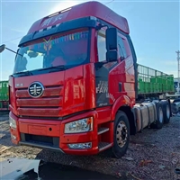 解放J6420马力锡柴牵引头