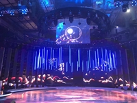 迪迩 舞台悬浮魔幻矩阵球 数控像素灯管 数字展厅升降灯