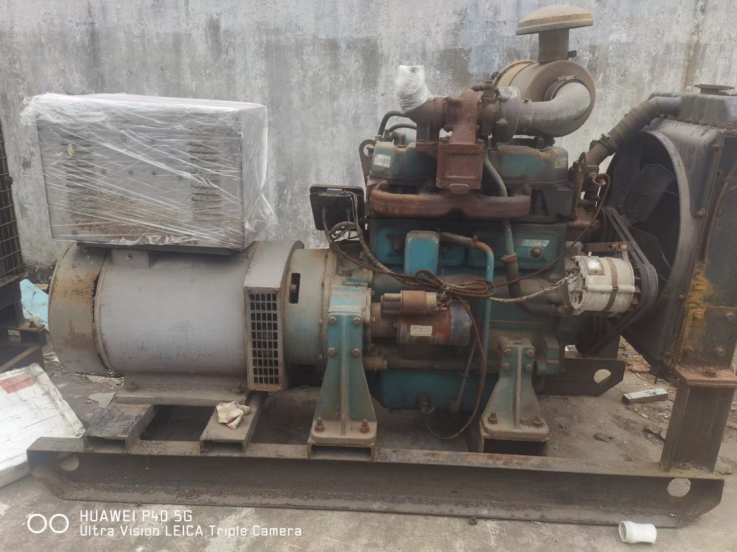 回收旧发电机 东莞市箱式发电机回收 致力于二手发电机组