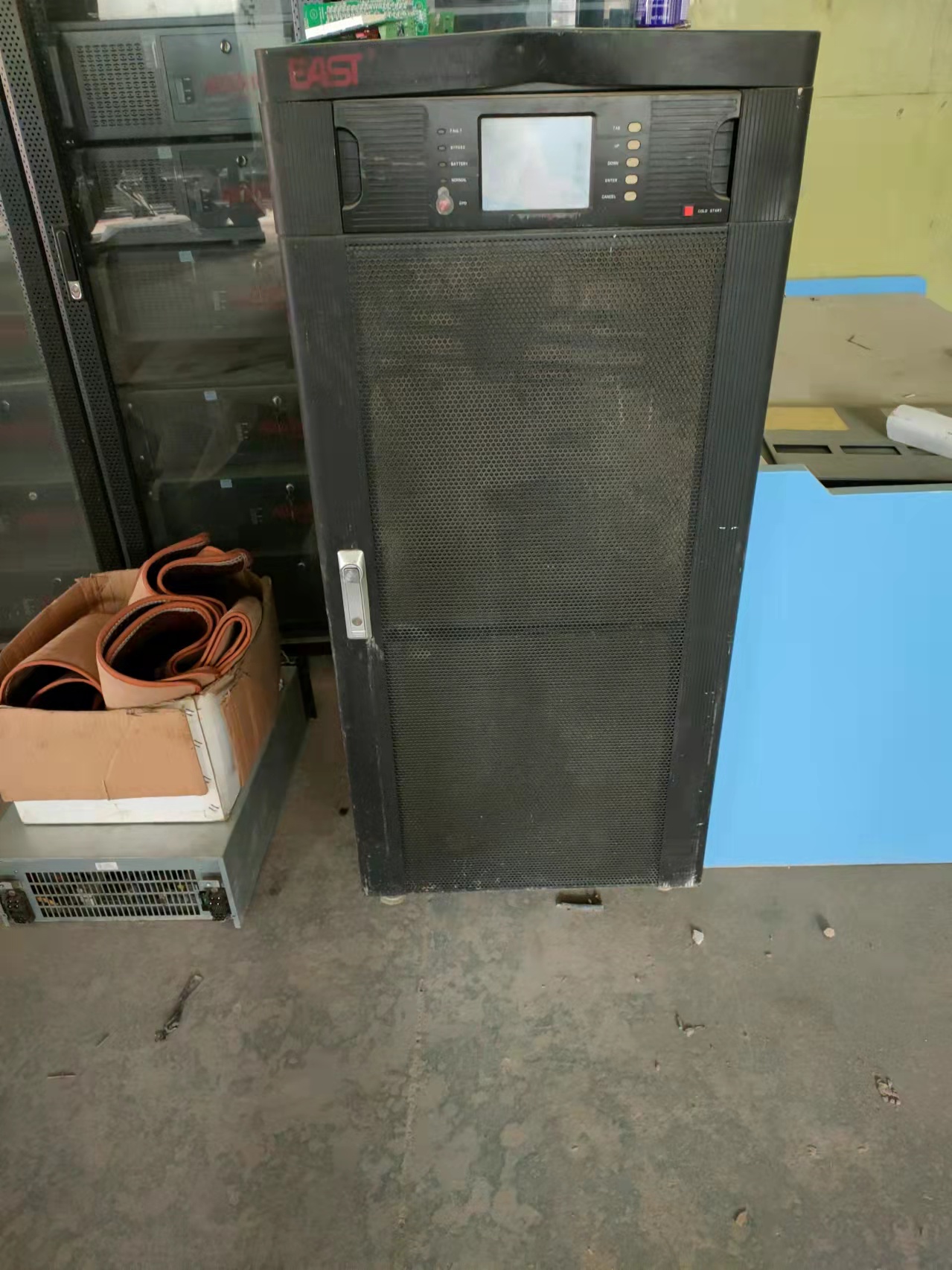 佛山市机房UPS电源回收 废旧蓄电池回收 耐普蓄电池
