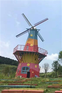 重庆南山植物园景观风车 造型各异的风车 多种款式景观风车