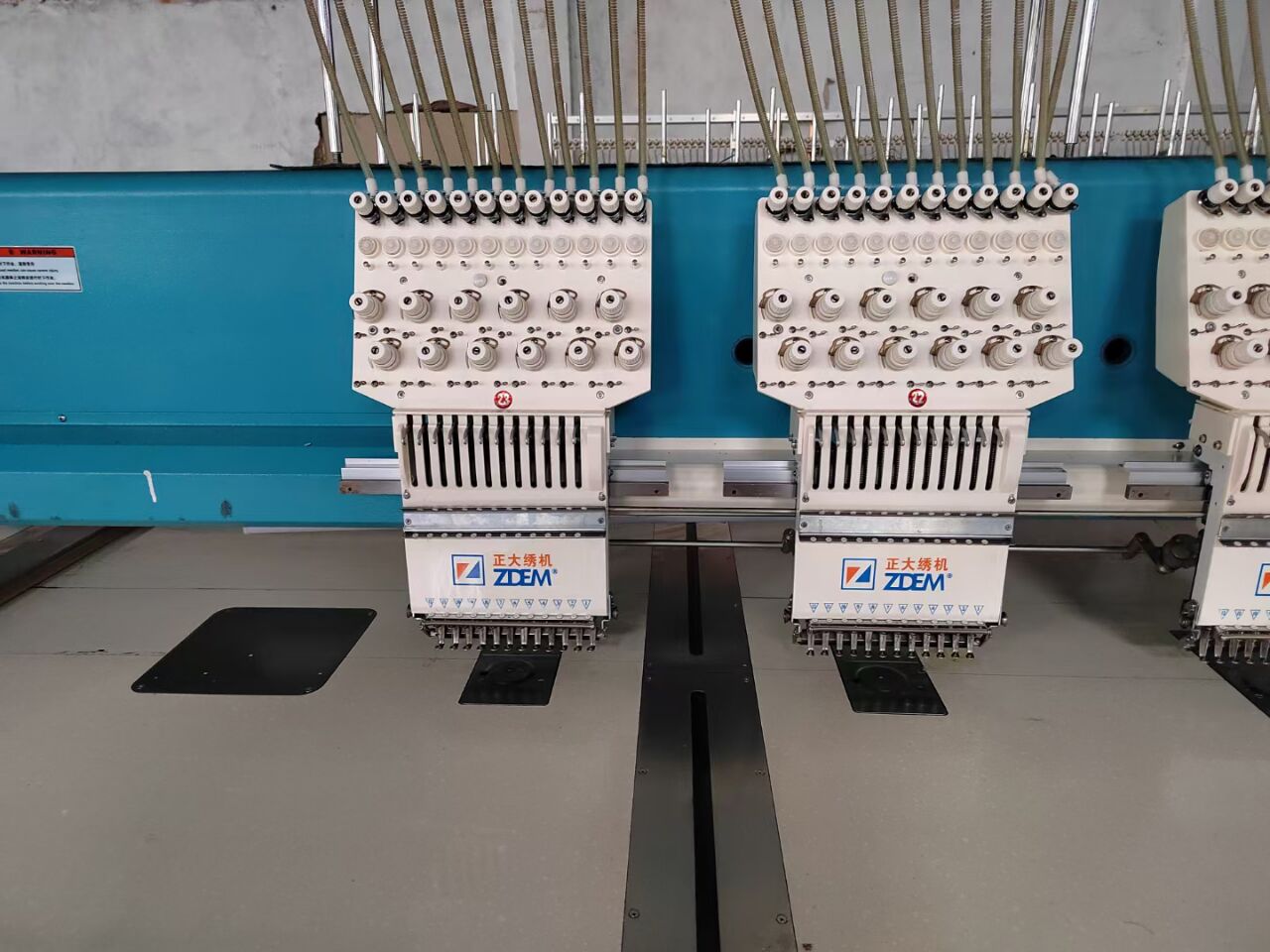 处理正大1223-400间距1台高速绣花机