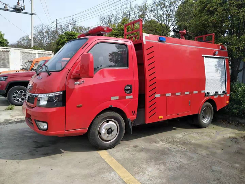 湖北东风消防车途逸蓝牌消防车单排双排民用小型消防车