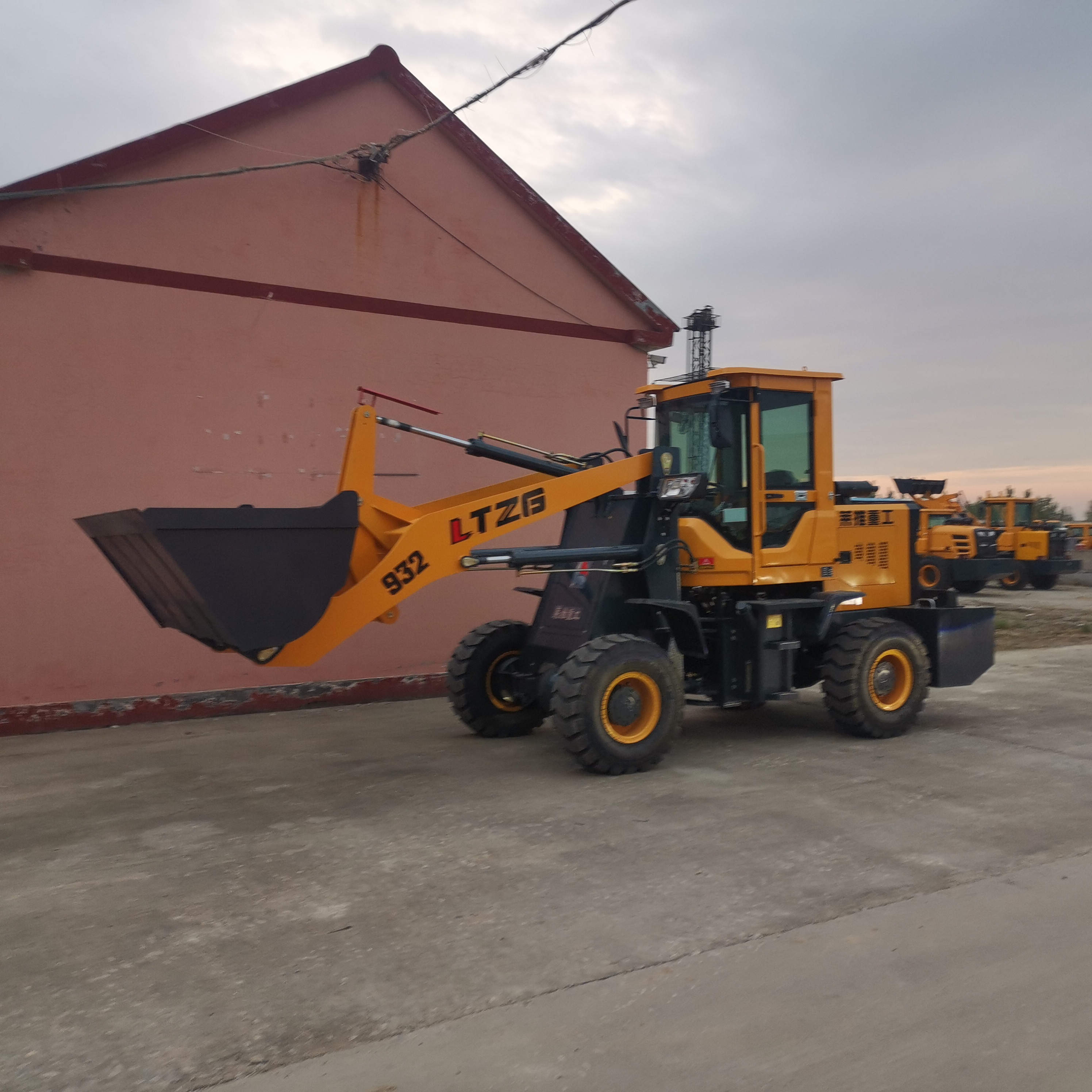 lgzt装载机 急转926小铲车一台 赣州装载机市场 重工955新小铲车