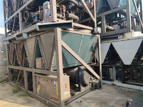 转让二手YSPA1180SE-B约克螺杆式风冷热泵机组1200KW