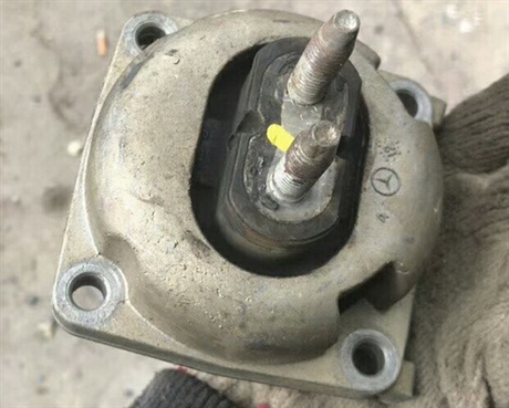 奔馳GLE級(jí)機(jī)腳膠 發(fā)電機(jī) 起動(dòng)機(jī) 電子扇