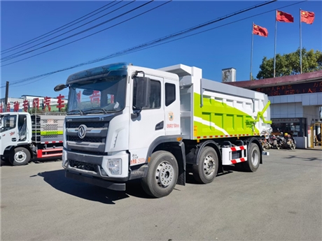 拉泥很环保_全密封5立方6立方10立方15立方环保污泥运输车材料