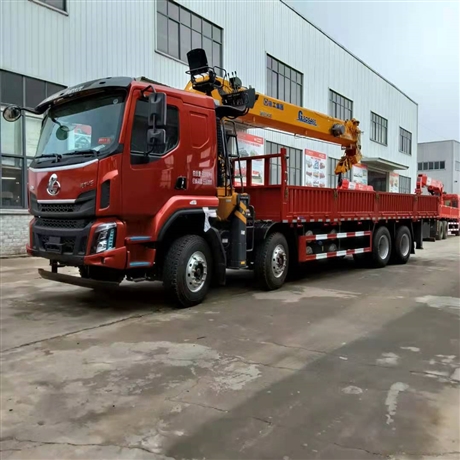 徐工18吨随车吊五节臂 东风柳汽前四后八 车厢8.3米 SQS460