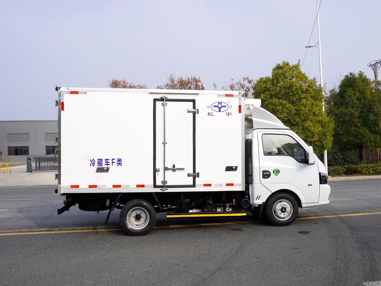 小型柴油冷藏车国六东风途逸3米5冷藏车3米7冷藏车支持分期