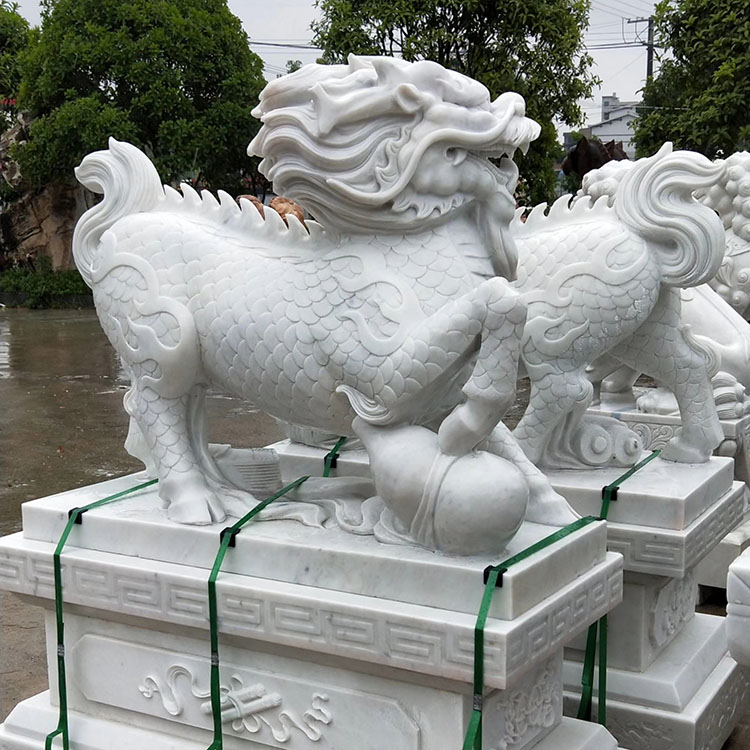 晚霞红石雕麒麟大理石石麒麟厂家出售