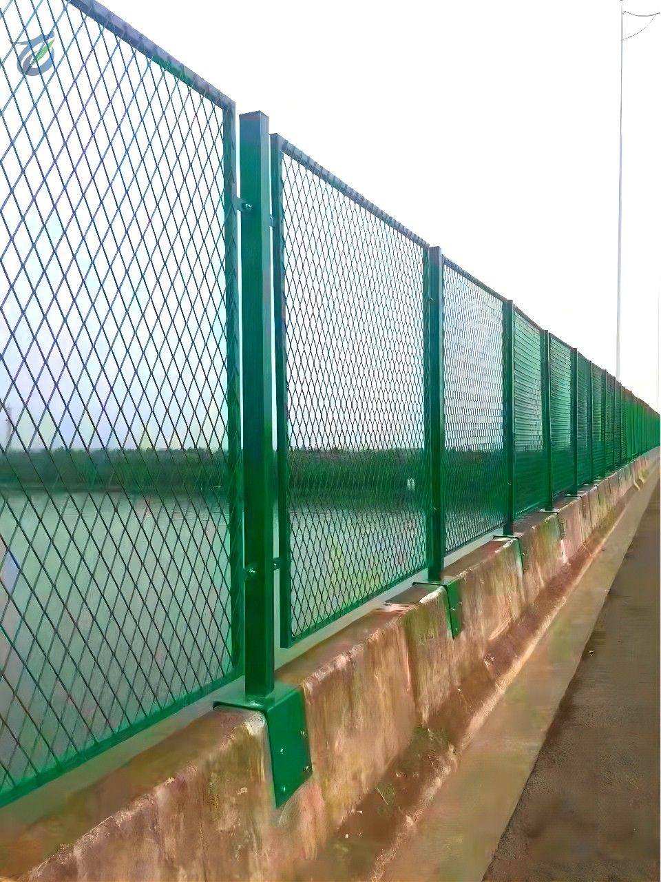 黄山防抛网a监狱护栏网a刀片刺丝网a122米尺寸报价快a河北国勤