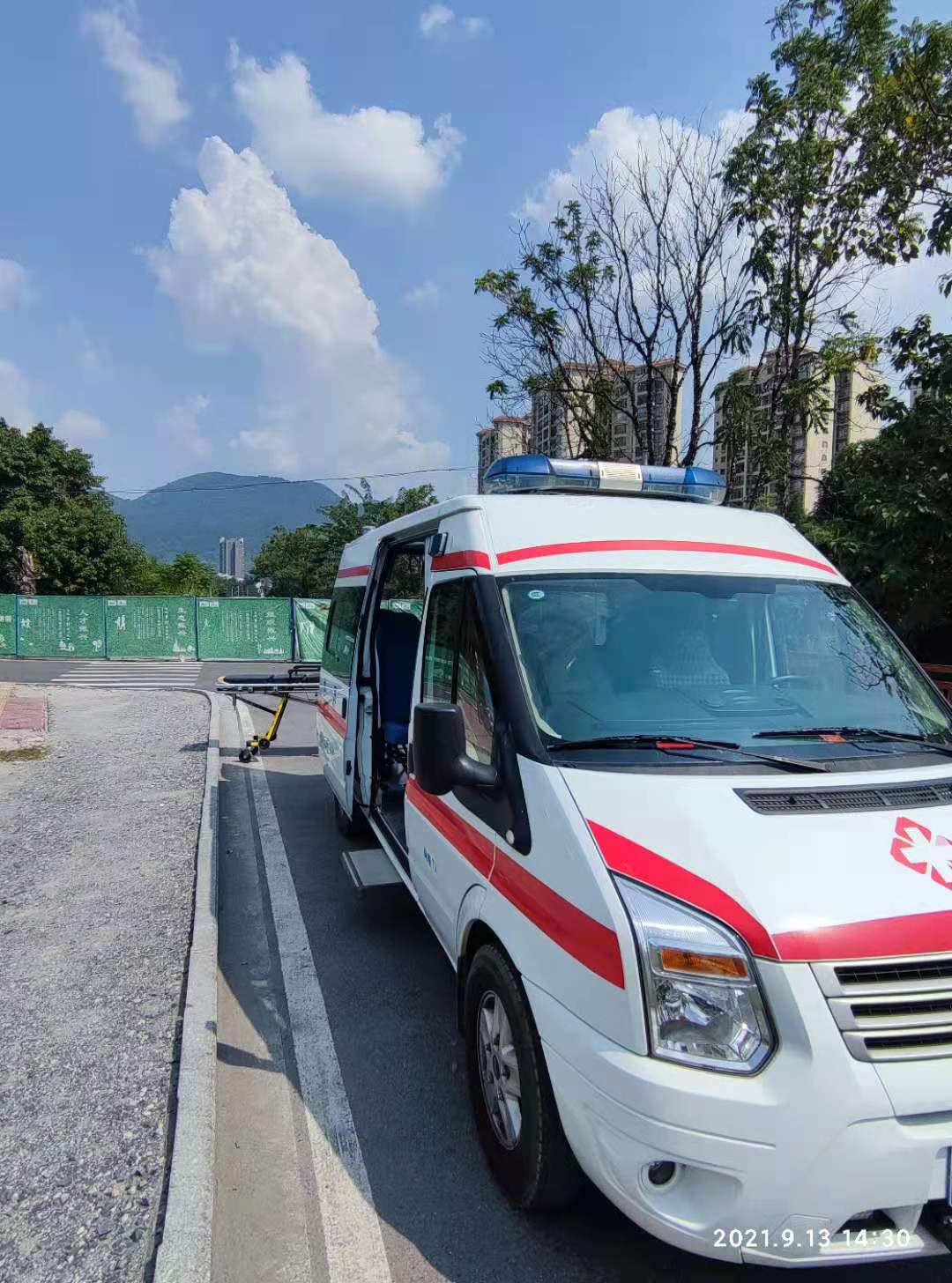 佛山监护型120救护车出租接送上呼吸机重症病人收费合理