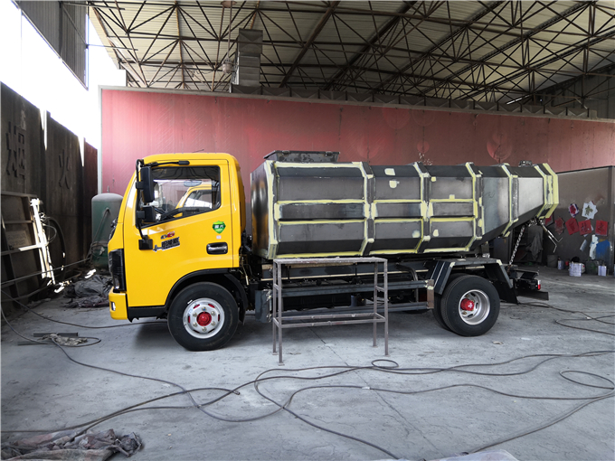 养殖场干粪 沼肥运输车  沼液肥沼渣清运车厂家