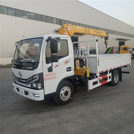 蓝牌随车吊4吨3节臂 东风多利卡D6 可进市区包上牌