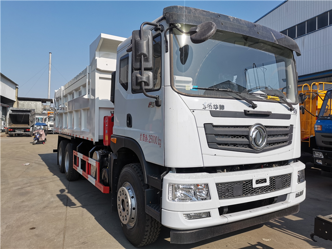 粪便不能洒落的_15方干粪污运输车 15方干粪便清运车汽车厂家