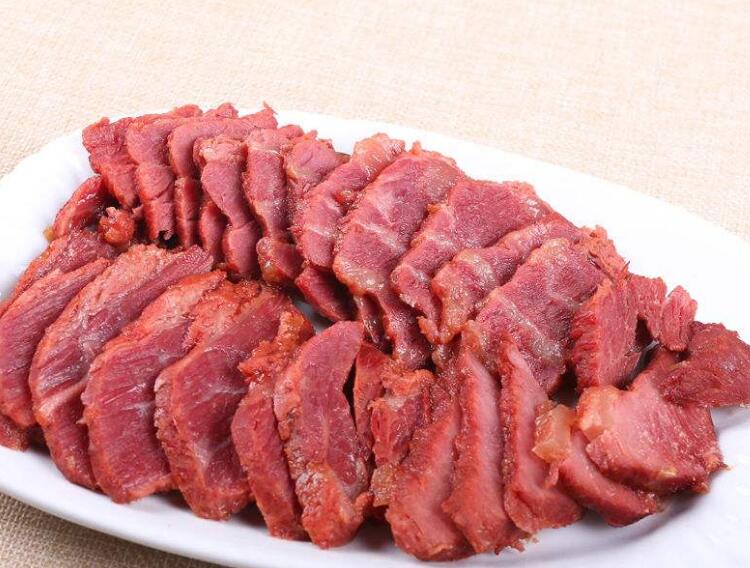 成都熟牛肉切片机腊肉切片机切熟肉片丝条机器沃成厂家直供