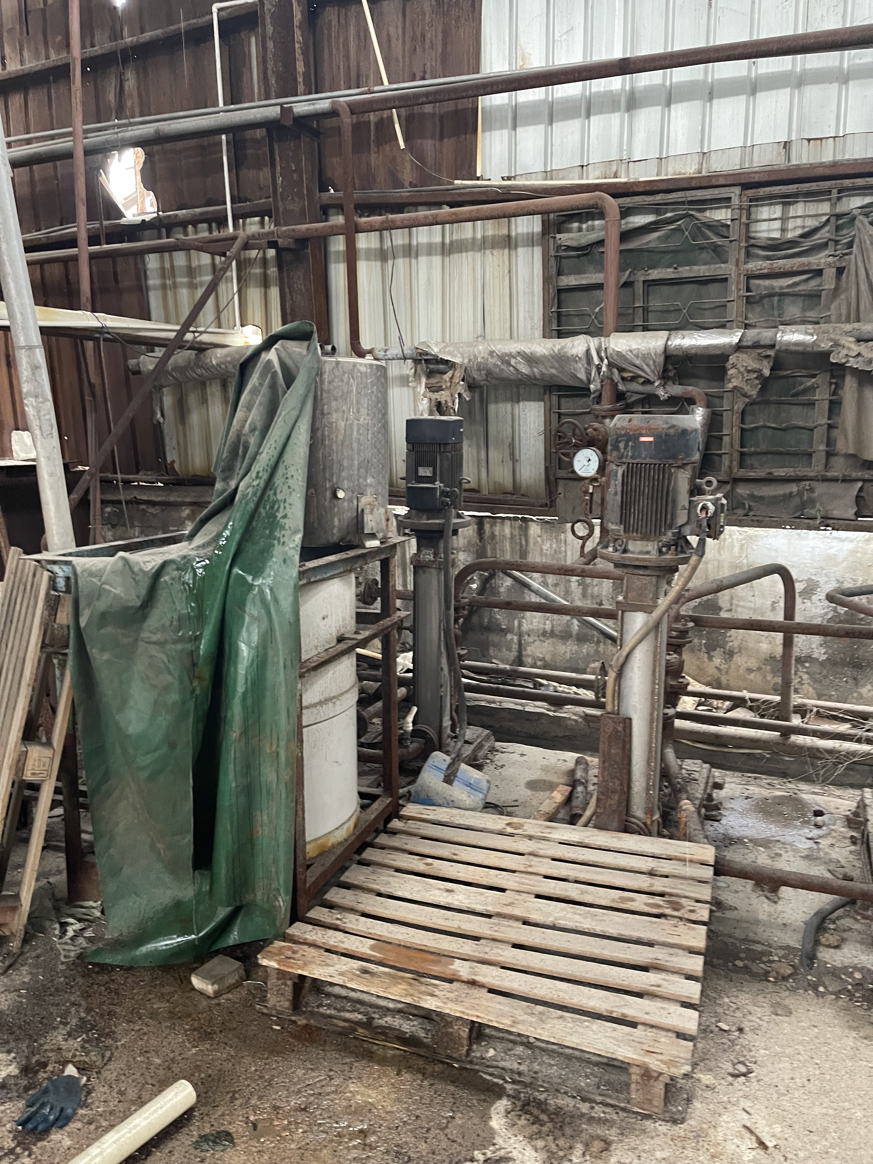 增城制衣厂设备回收 机电设备回收 拆除回收冶炼厂设备