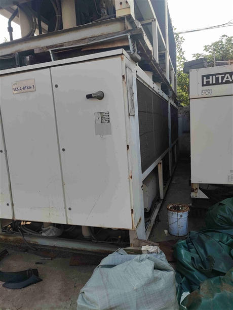 转让二手426KW特灵风冷螺杆式冷热水机组RTXA+418承接酒店拆除