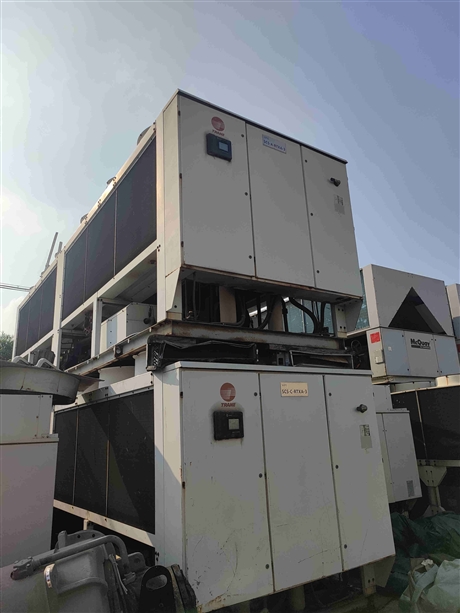 转让二手580KW特灵风冷螺杆式冷热水机组RTXA+418特灵中央空调
