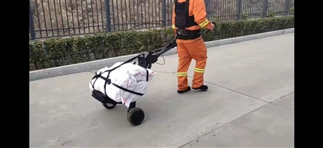 单兵助力牵引车