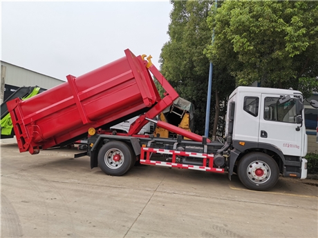 能拉放污泥箱的污泥车_推荐勾臂式/车厢可卸式