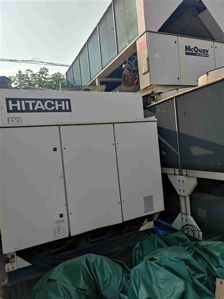 出售二手RHU360AHZ1日立螺杆式风冷热泵机组1031KW