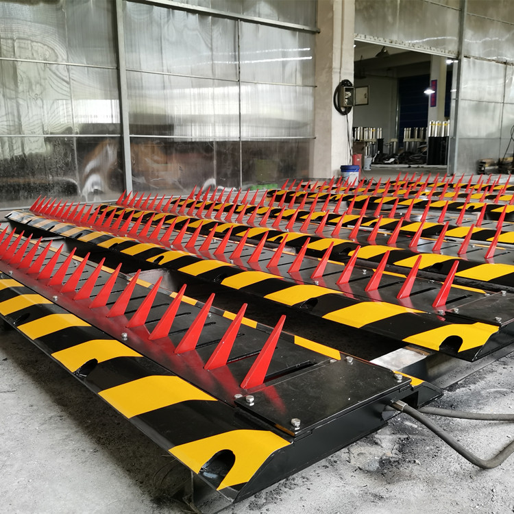 怀化机电液压嵌入式破胎器轮胎破胎器便携式胎器液压破胎器