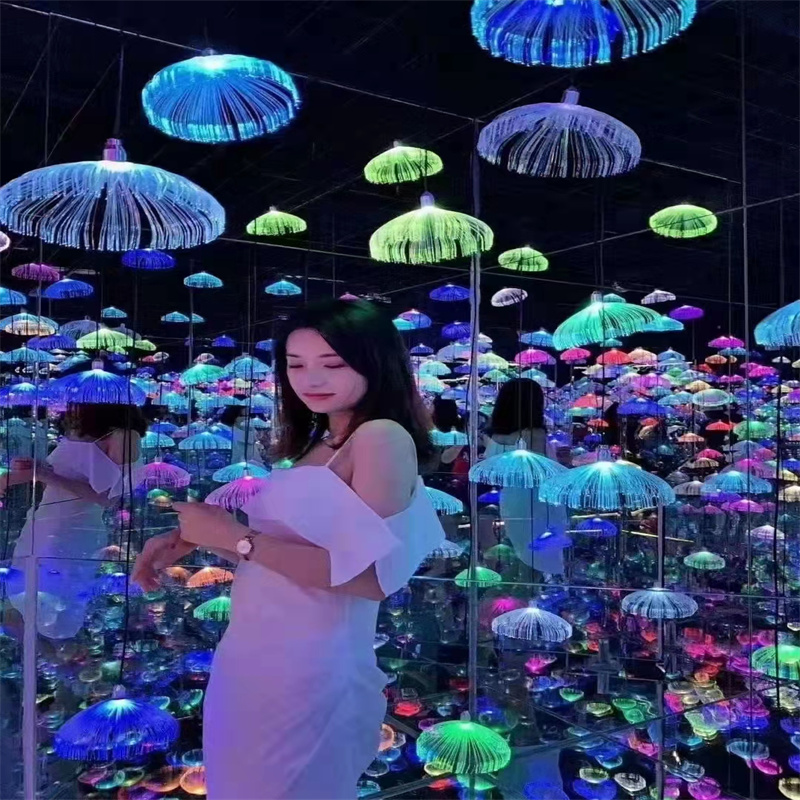 梦幻灯光节 仿真恐龙展 娃娃机 房产暖场道具展览设计