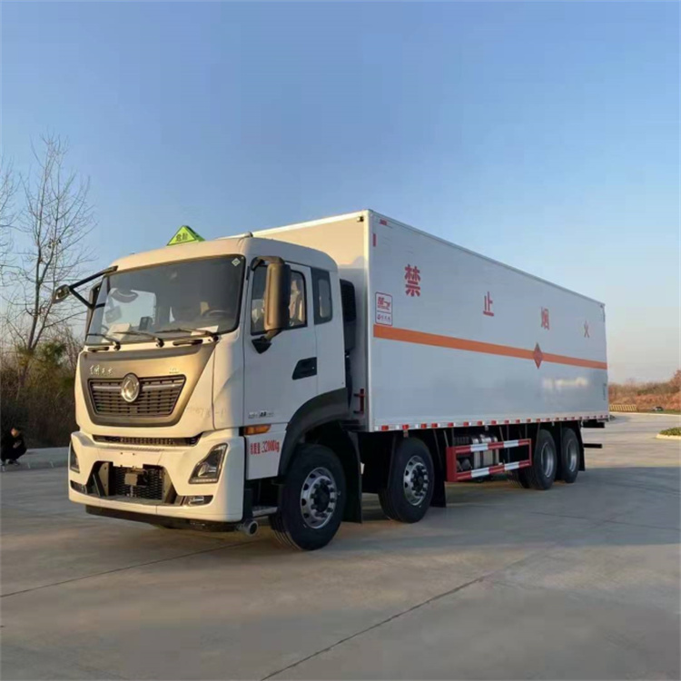 2类液化气瓶运输车东风天龙9米6危化品运输车危险品厢式运输车