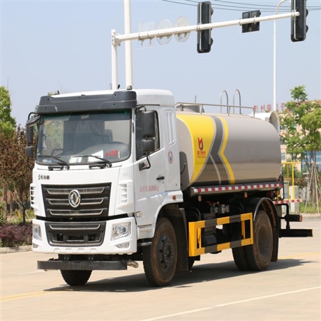 鞍山東風(fēng)灑水車(chē) 電動(dòng)灑水車(chē)廠(chǎng)家出售