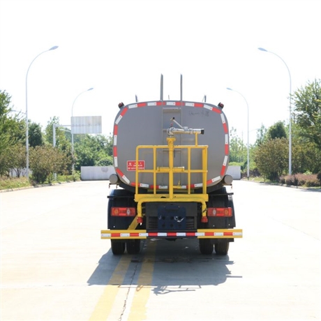 攀枝花灑水車(chē)行情 廠(chǎng)家供應(yīng)抑塵車(chē)