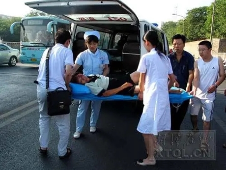 清远病人长途跨省运送救护车租赁出租康运租赁