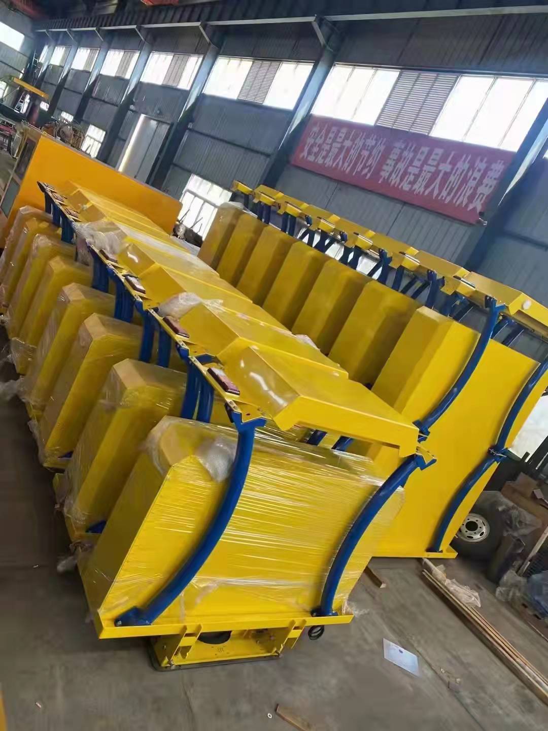 湖北宏宇防撞车100k曼力西防撞缓冲垫