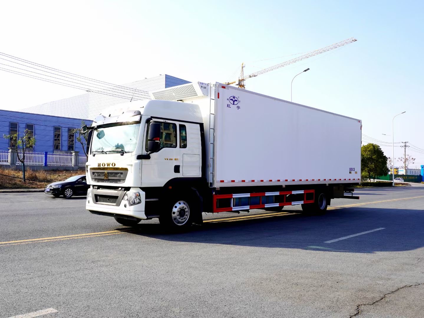 豪沃单桥9米6冷藏车重汽豪沃大单桥96米两轴冷藏车厂家支持分期