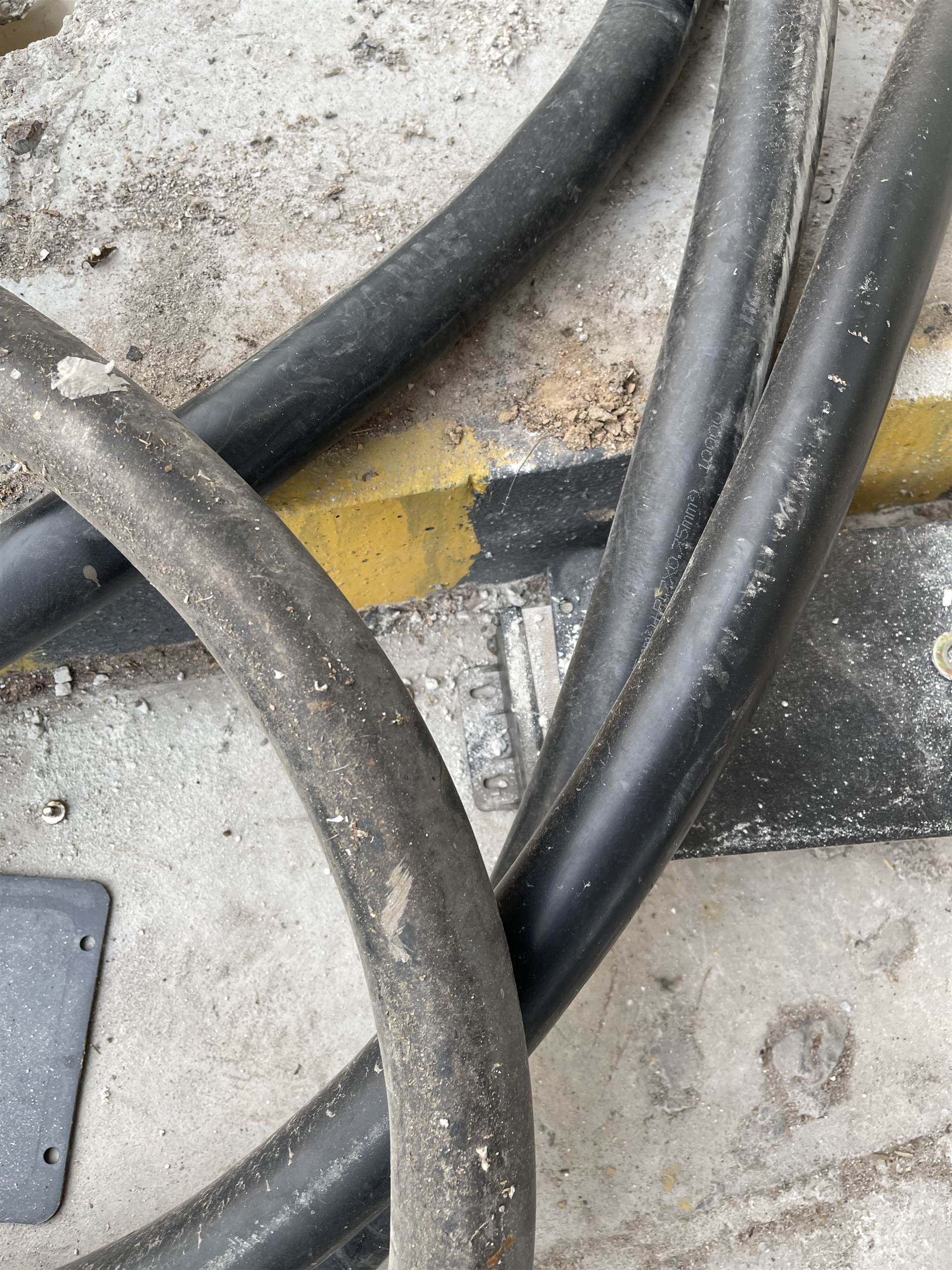 学校网线回收拆除 广州旧电缆收购供应 电力电缆回收加工