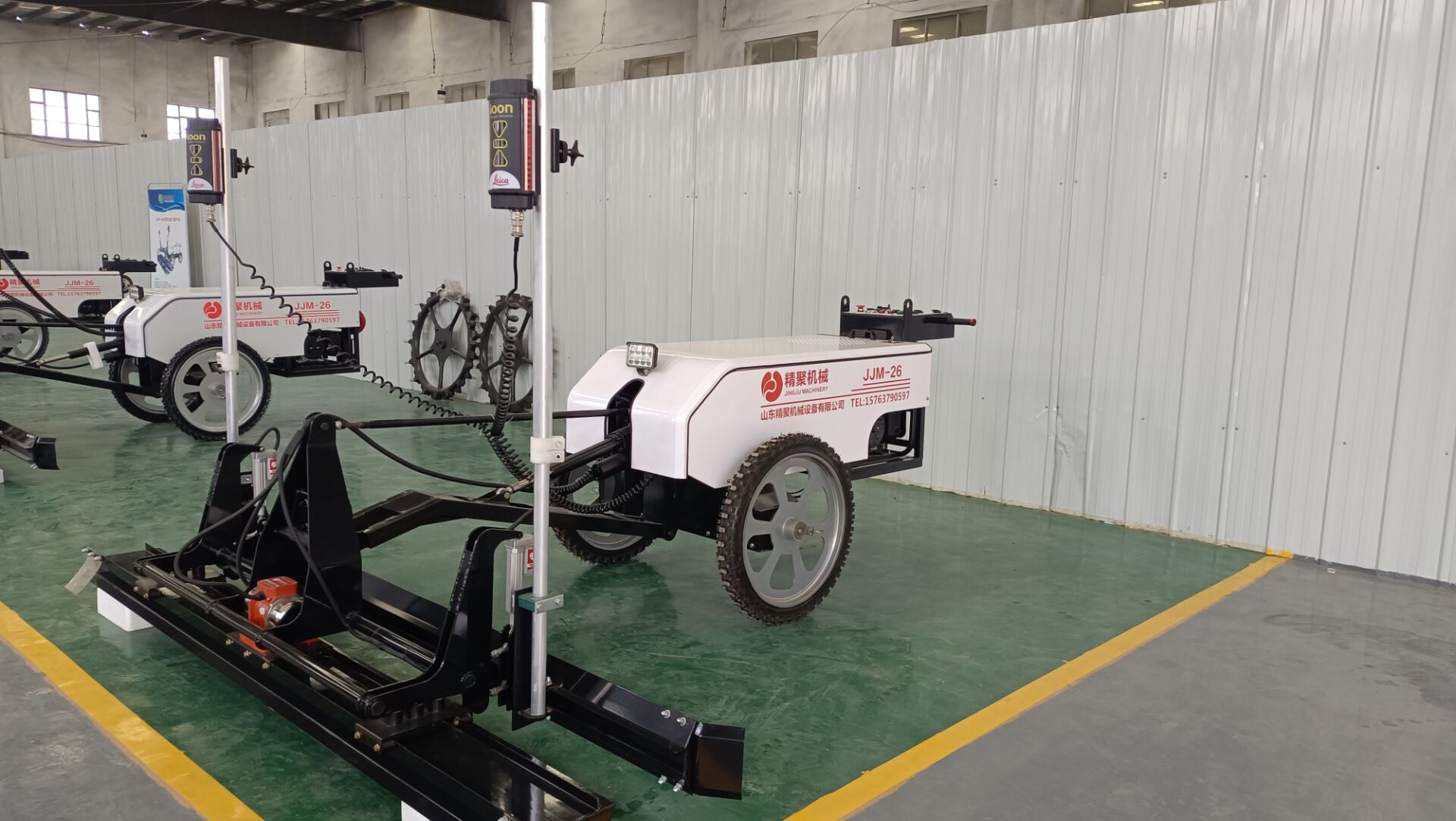 精聚可单人操作的手扶式激光整平机激光摊铺机