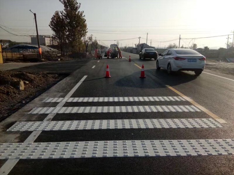 徐州热熔涂料常温漆减速带护角出售