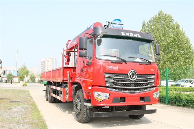 12吨随车吊   新飞工随车吊 后八轮随车吊