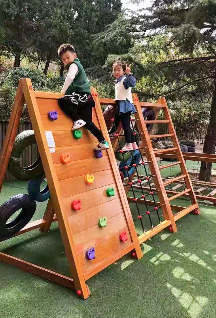 启鸿幼儿园木制攀爬架 轮胎攀爬墙组合实木体能训练