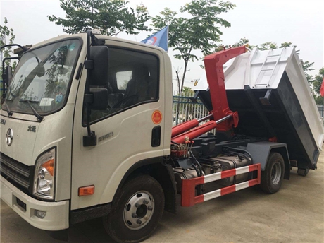 小勾臂3吨3方3立方粪污粪便车 匹配多箱_粪污勾臂车