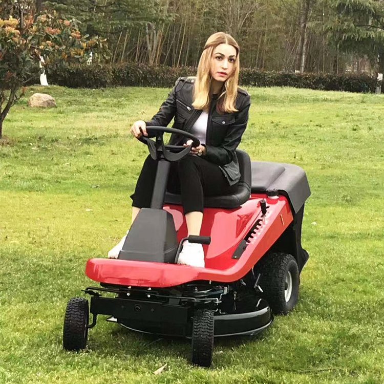 骑乘式草坪车大马力座驾式草坪车足球场草坪修剪车常青修剪车视频