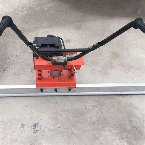 混凝土振平尺用途:振动尺用于排出混凝土中的空气,刮平混凝土地面