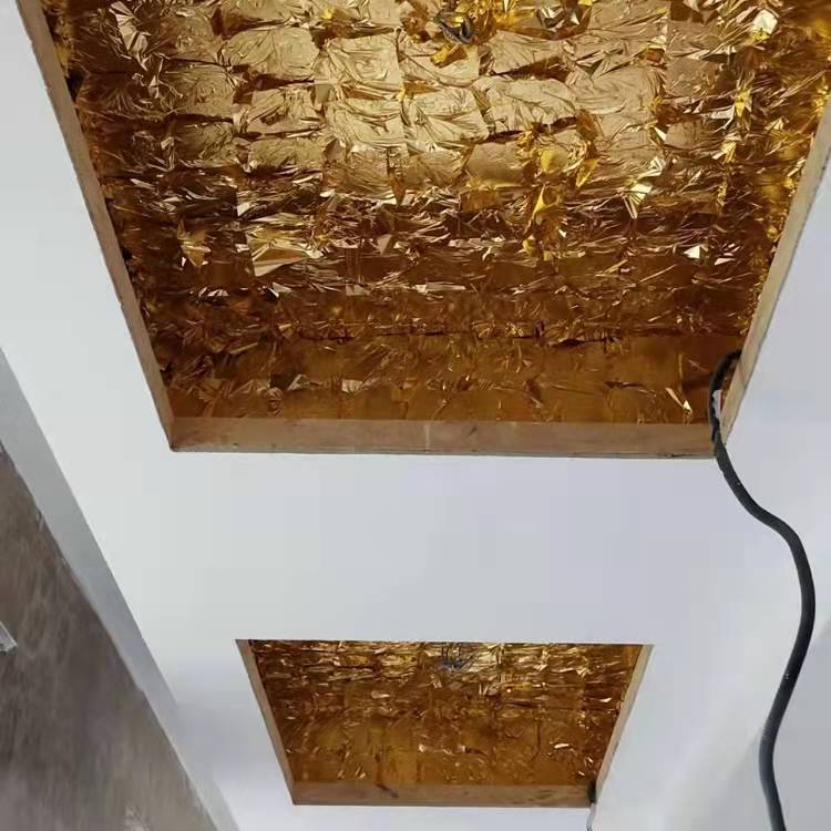 贴金厂家金箔师傅贴金箔施工工人