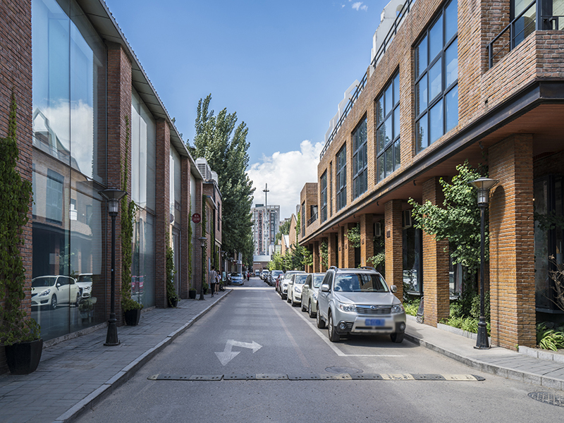 园区简介:竞园国际影像产业基地位于北京市朝阳区广渠路3号,前身为