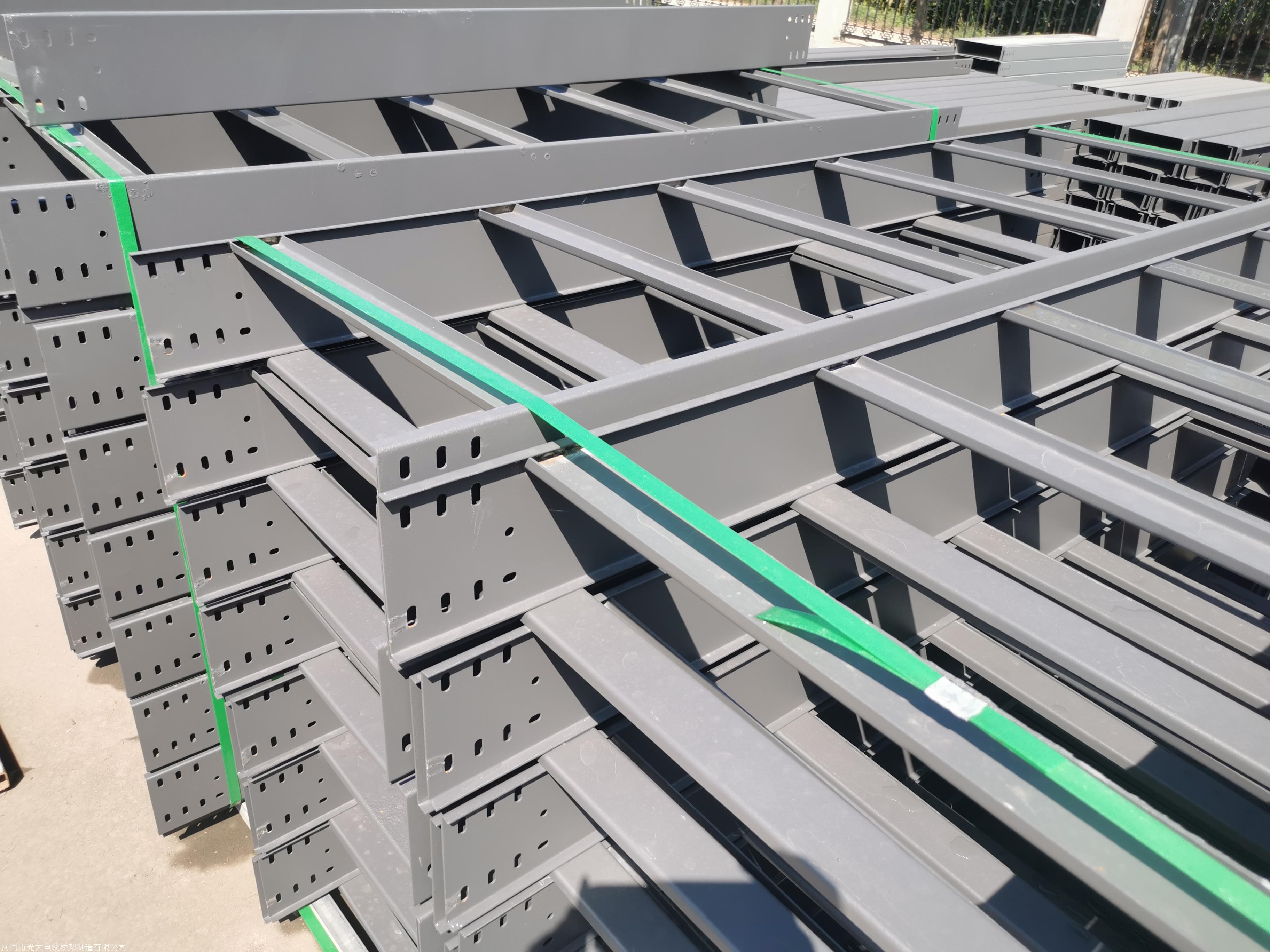 仙桃不锈钢桥架喷塑桥架联系方式