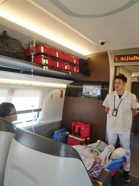 银川跨省120救护车接送病人-长途救护车出租-全国救护中心